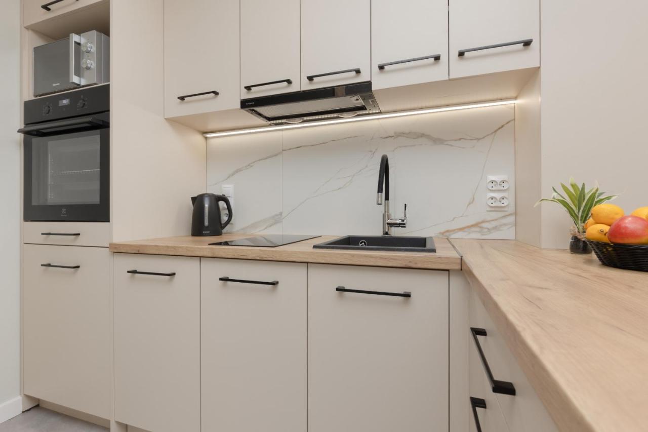 Aleja Jana Pawla II Studio Warsaw By Noclegi Renters Exterior photo